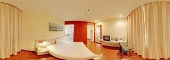 Hotel Ibis New Hongqiao 3*