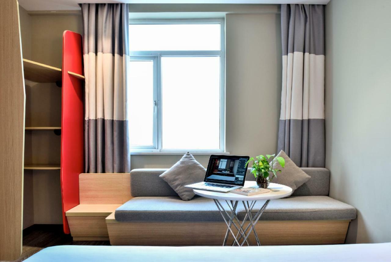 Ibis New Hongqiao Hotel 3*